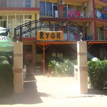 Ryor Hotel