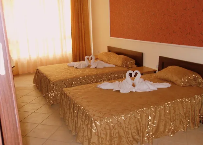 Ryor - Breakfast And Free Parking מלון 3*