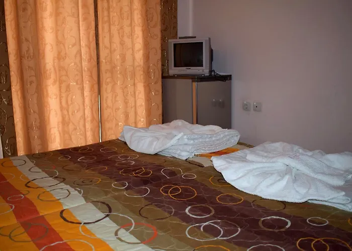 Ryor - Breakfast And Free Parking מלון 3*