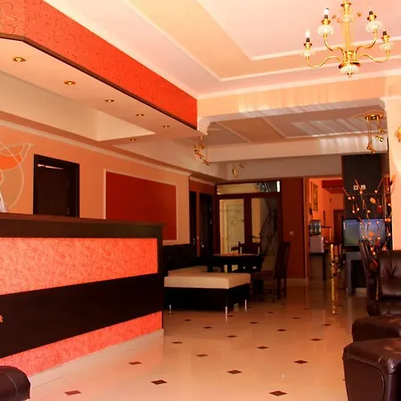 Отель Ryor - Breakfast And Free Parking