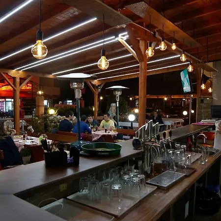 Отель Ryor - Breakfast And Free Parking Солнечный берег