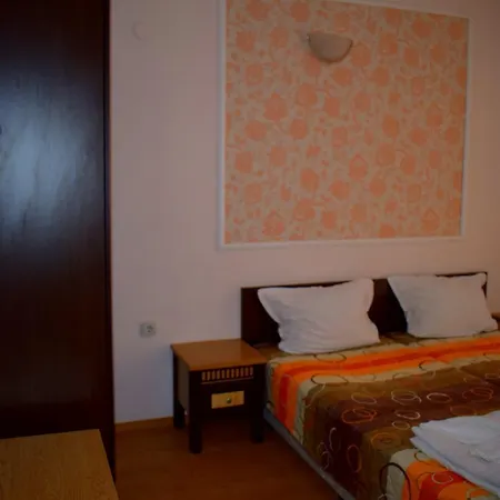 Ryor - Breakfast And Free Parking Солнечный берег