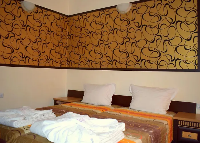 Ryor - Breakfast And Free Parking Hotel