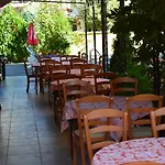Отель Ryor - Breakfast And Free Parking Солнечный берег