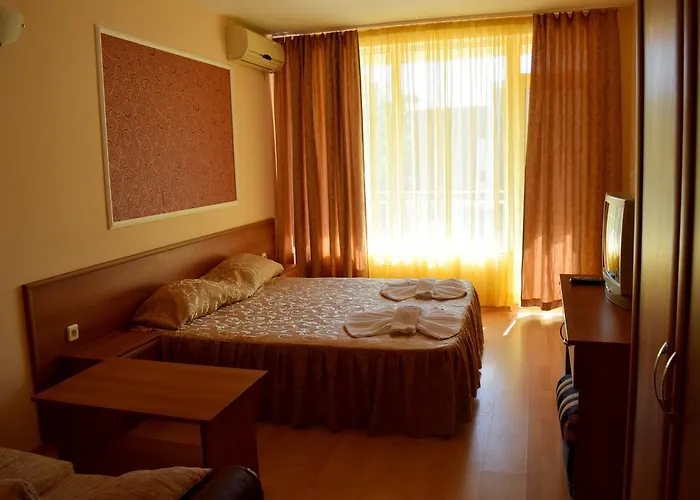 Ryor - Breakfast And Free Parking Hotel